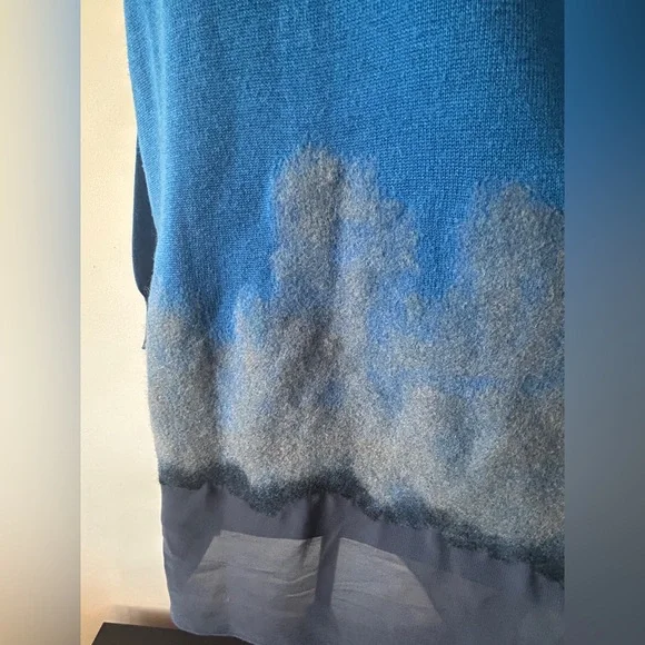 Initial knit sweater. - Picture 6 of 13